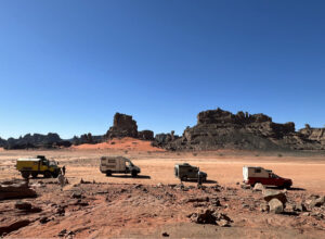 Unsere 4 Fahrzeuge im Tadrart